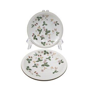 Wedgwood Wild Strawberry Coupe 2 Bread Plates Oven To Table England Vintage